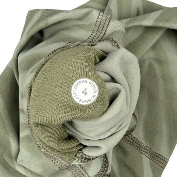 Lululemon Align Short Nulu 8" Le Tigre Camo Green Fern Multi Size 4 - Picture 8 of 8